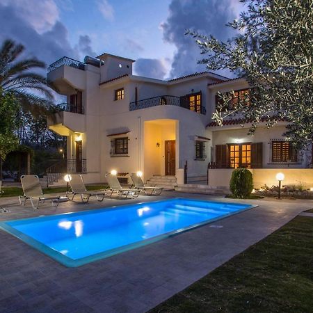 Hriska Luxury Villa イキソス エクステリア 写真