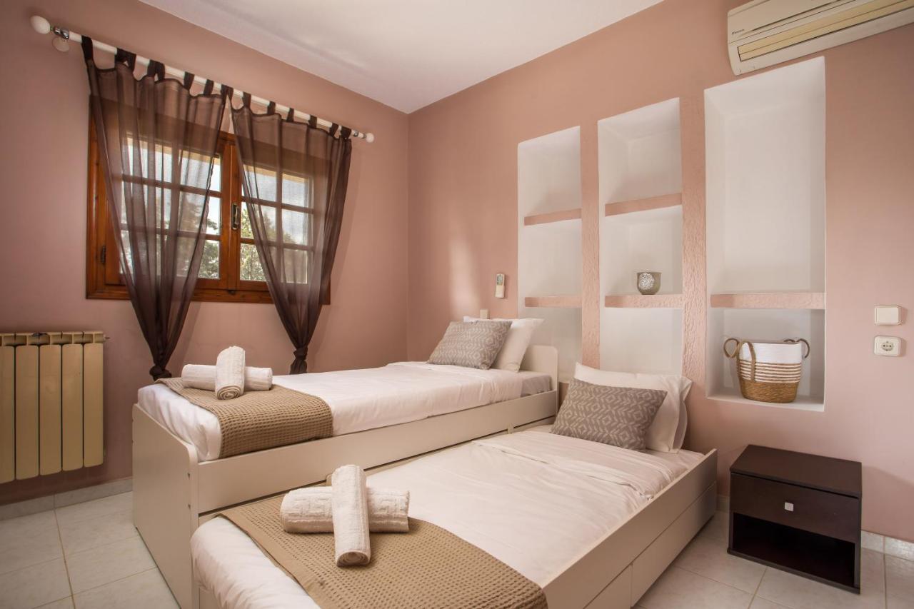 Hriska Luxury Villa イキソス エクステリア 写真