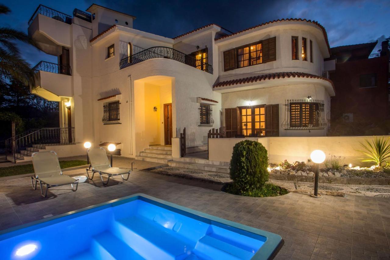 Hriska Luxury Villa イキソス エクステリア 写真